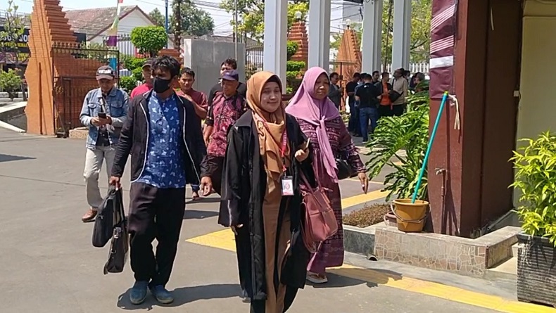 Penipuan Tenaga Kerja, Ratusan Korban Ajukan Sidang Sita Aset ke PN Kota Cirebon