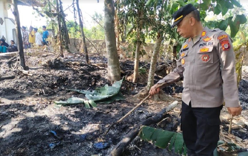 Tragis! Kakek di Bantul Tewas Tersambar Api saat Bakar Daun Kering