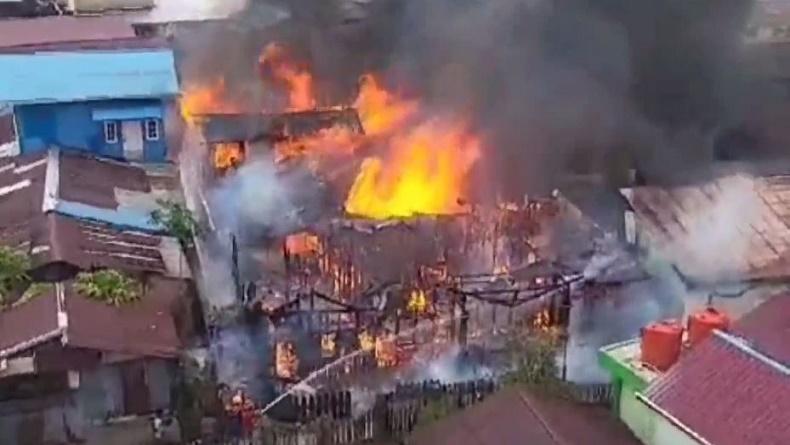 Kebakaran 3 Rumah Warga di Balikpapan, 1 Orang Tewas Terjebak Kobaran Api