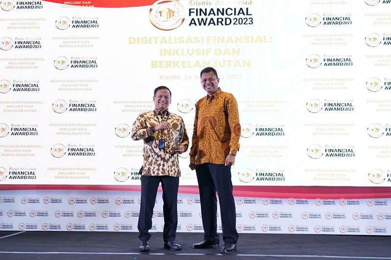 Berdayakan Ultra Mikro, PNM Raih Penghargaan Micro Finance Empowerment - Bagian 2