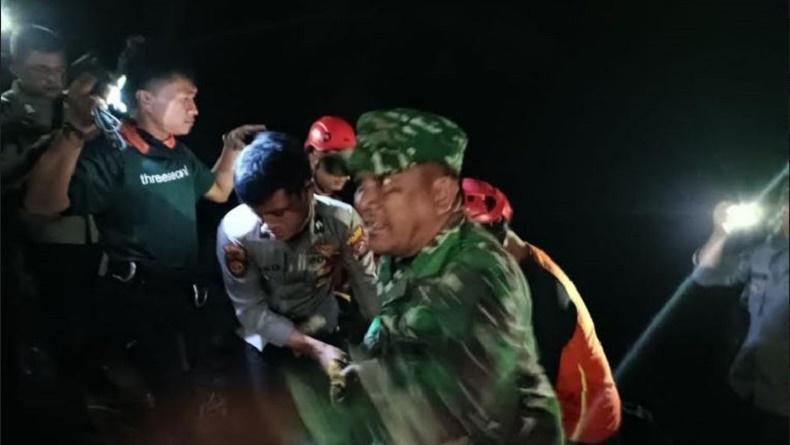title Siswi SMA di Samosir Ditemukan Tewas di Sungai Siponot, Sempat Hilang 4 Hari Siswi SMA di Samosir Ditemukan Tewas di Sungai Siponot, Sempat Hilang 4 Hari