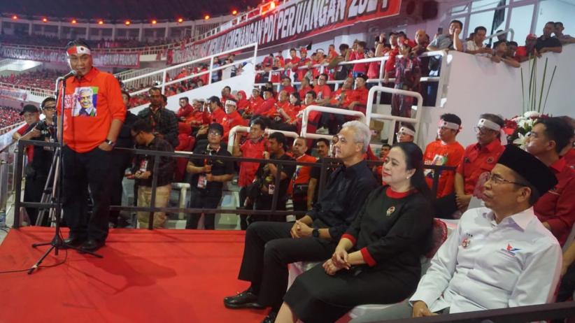 Ganjar Pranowo Semringah Bertemu TGB - Bagian 2