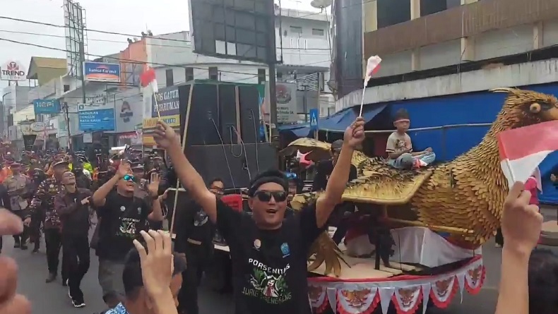 10.000 Orang Ikut Kirab Kebangsaan Merah Putih Se-Priangan Timur di Tasikmalaya