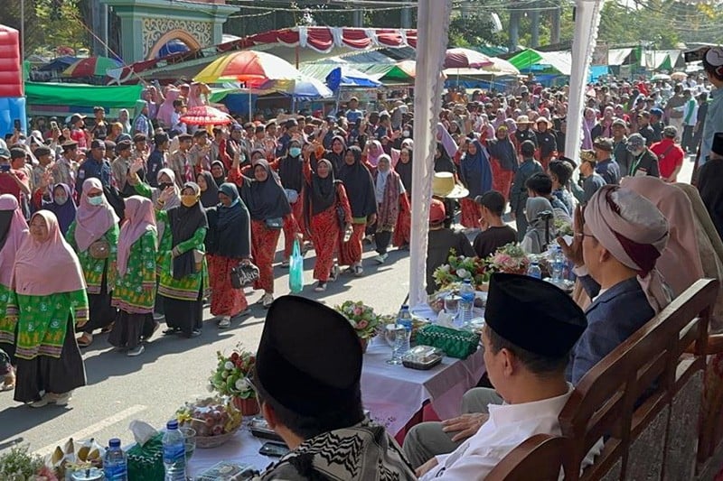 TGB Lepas Puluhan Ribu Anak Muda dalam Pawai Alegoris HUT NWDI ke-88 - Bagian 1