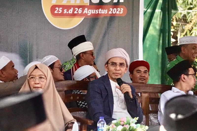 TGB Lepas Puluhan Ribu Anak Muda dalam Pawai Alegoris HUT NWDI ke-88 - Bagian 2