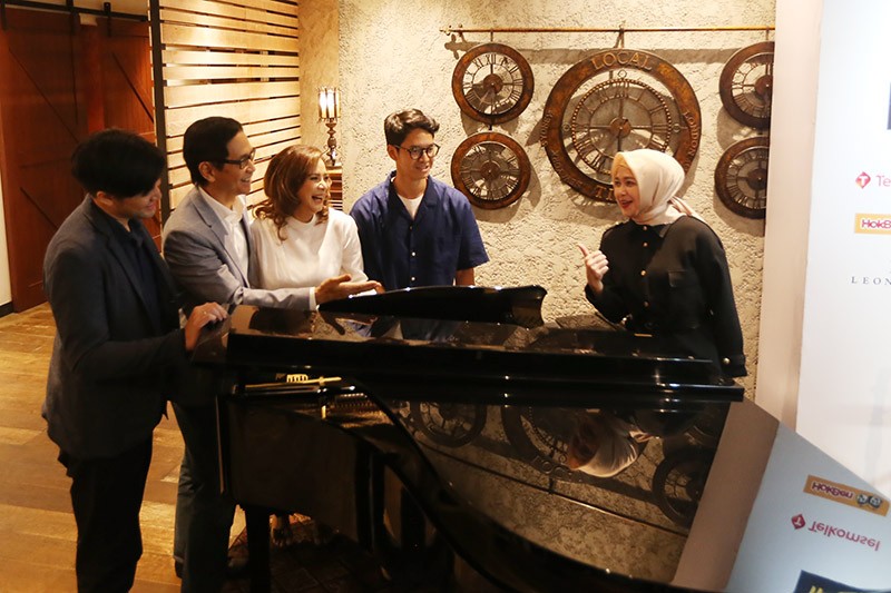 Addie MS bersama Istri dan Kedua Anak Gelar Konser A Family Symphony - Bagian 2