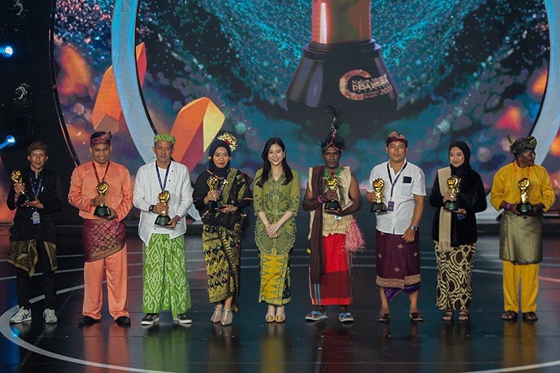 Wamenparekraf Angela Tanoesoedibjo Serahkan Anugerah Desa Wisata Indonesia 2023 - Bagian 1