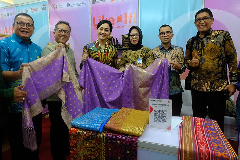 OJK Gelar Literasi Keuangan Indonesia Terdepan di Pontianak - Bagian 1