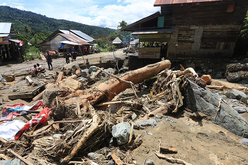 Banjir Bandang Terjang Desa Blang Meurandeh Aceh, Puluhan Warga Mengungsi - Bagian 1