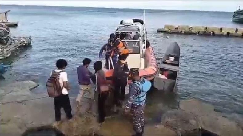 Kapal Tenggelam, 4 Nelayan Selamat usai Terombang-ambing 4 Hari di Perairan Wakatobi