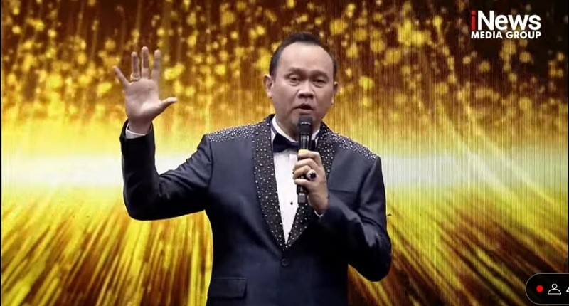 Cak Lontong Stand Up Di Indonesia Awards 2023, Colek Sandiaga Uno ...