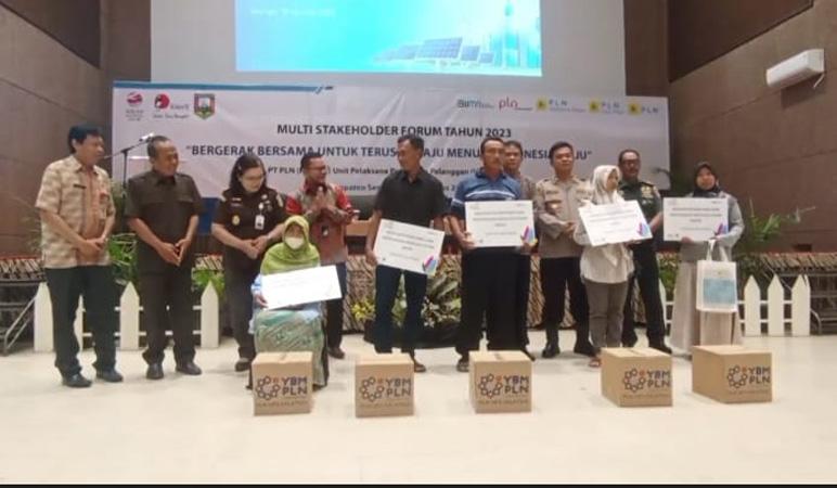 PLN UP3 Salatiga Beri Bantuan Pasang Listrik Gratis ke Warga Kabupaten Semarang