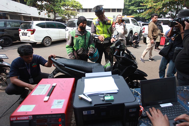 Kendaraan Tidak Lolos Uji Emisi Kena Tilang, Segini Dendanya - Bagian 2