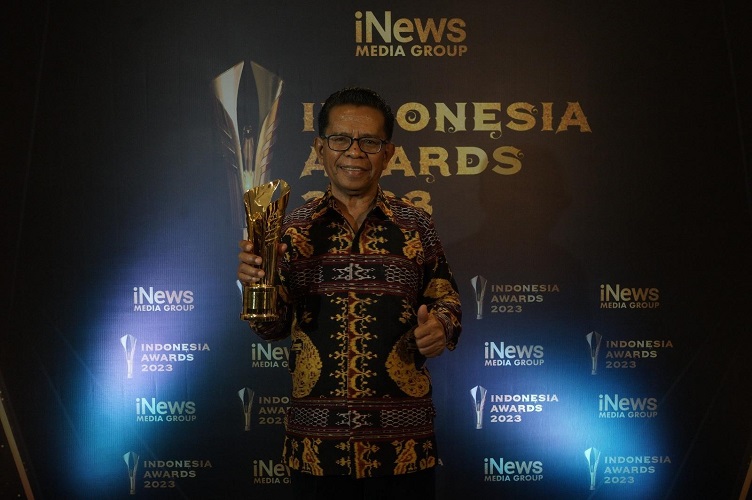 Sukses Bangun Perekonomian Keluarga, KSP Kopdit Pintu Air Boyong Penghargaan Indonesia Awards 2023
