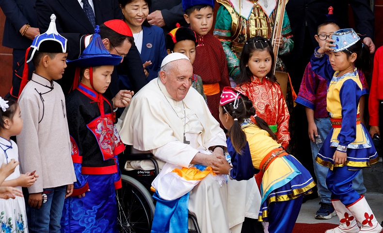 Paus Fransiskus Kunjungi Mongolia, Disambut Meriah Masyarakat