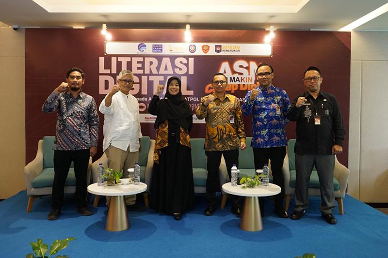 Anggota Satpol PP dan Linmas Dibekali Literasi Digital oleh Kemenkominfo - Bagian 2