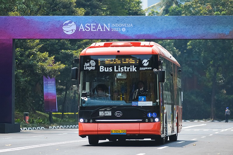24 Bus Listrik Layani Empat Rute untuk Transportasi KTT ASEAN 2023 - Bagian 1