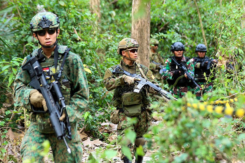 Marinir TNI AL, Tentara Jepang dan Singapura Masuk Hutan Selogiri Latihan Perang - Bagian 3