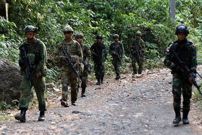 Marinir TNI AL, Tentara Jepang dan Singapura Masuk Hutan Selogiri Latihan Perang - Bagian 2