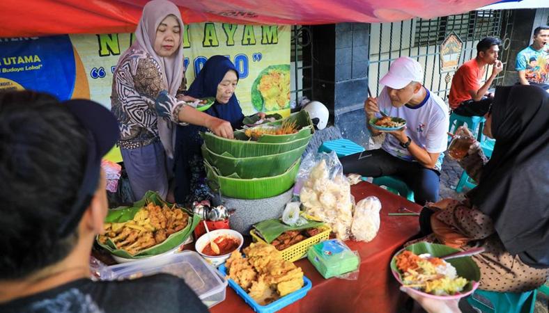  Sehari Jelang Purnatugas, Ganjar Olahraga Pagi dan Sarapan di Belakang Kantor