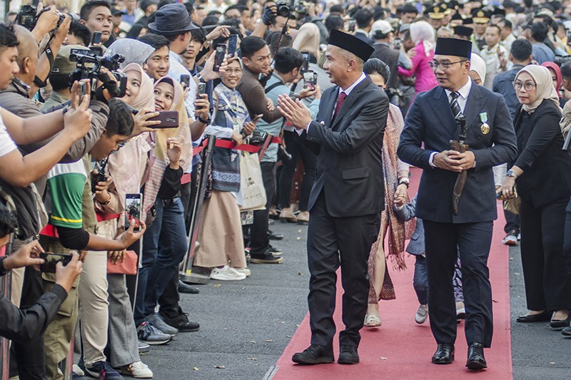 Ridwan Kamil Serahkan Jabatan kepada Bey Machmudin sebagai Pj Gubernur Jabar - Bagian 2