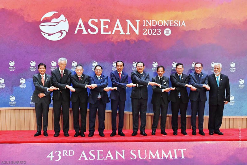 Presiden Jokowi Buka KTT ke-43 ASEAN - Bagian 1
