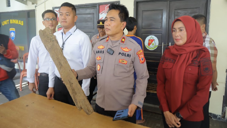 title Pekerja Proyek BBWS Tewas Tenggelam di Sungai Irigasi Karawang akibat Dikeroyok Preman Pekerja Proyek BBWS Tewas Tenggelam di Sungai Irigasi Karawang akibat Dikeroyok Preman