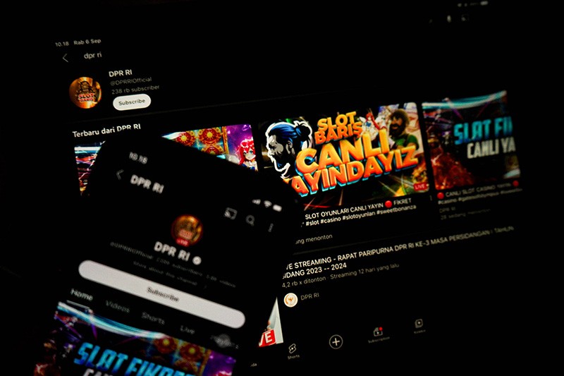 Penampakan Akun YouTube DPR Diretas Hacker, Tayangkan Siaran Langsung Judi Slot - Bagian 3