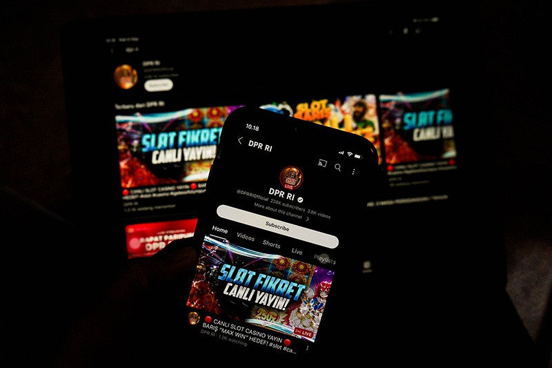 Penampakan Akun YouTube DPR Diretas Hacker, Tayangkan Siaran Langsung Judi Slot - Bagian 4