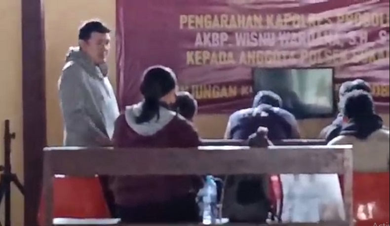 Bukit Teletubbies Bromo Diduga Terbakar akibat Flare, 6 Orang EO Pre Wedding Diamankan