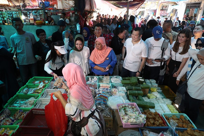 Keseruan Program Uang Kaget, HT Berikan Bantuan Modal kepada Sri Mulyani Penjual Jamu - Bagian 7