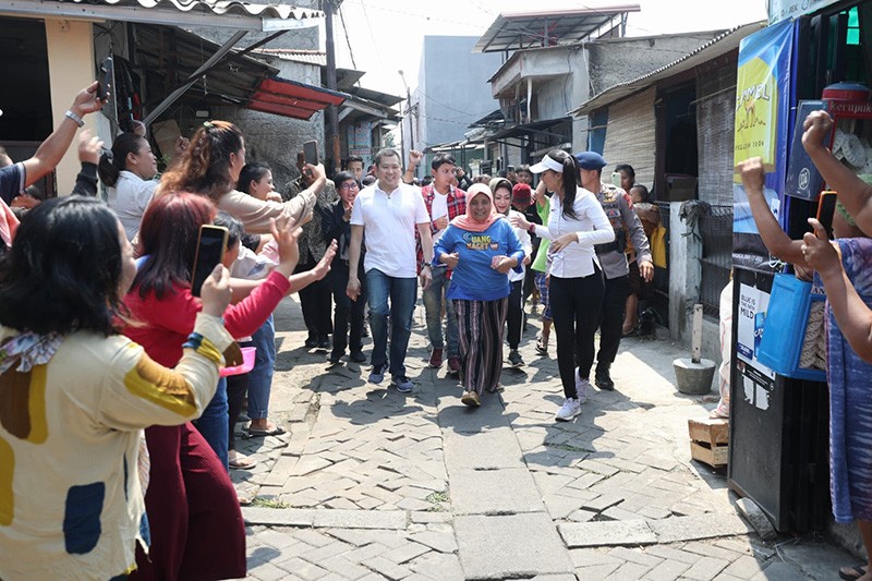 Keseruan Program Uang Kaget, HT Berikan Bantuan Modal kepada Sri Mulyani Penjual Jamu - Bagian 3