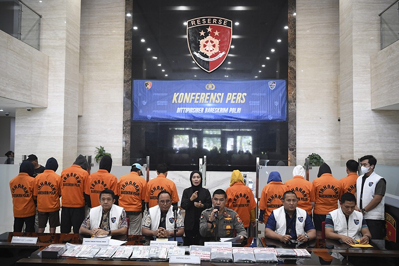 11 Tersangka TPPU Judi Online Ditangkap Bareskrim Polri - Bagian 2