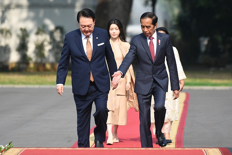 Pertemuan Bilateral Presiden Jokowi dan Presiden Korsel Yoon Suk-yeol - Bagian 1