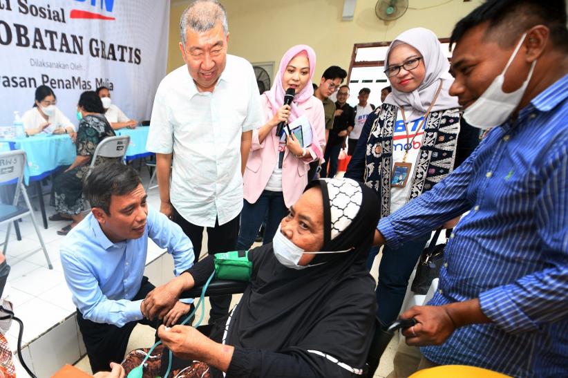 Bank BTN Beri Pengobatan Gratis di Surabaya - Bagian 2