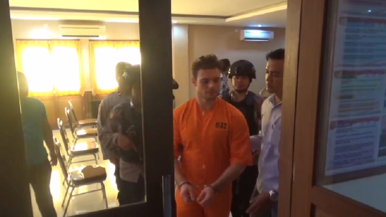 Bule Penganiaya Warga Bali karena Tak Terima Ditegur Parkir Sembarangan Ditangkap Polisi