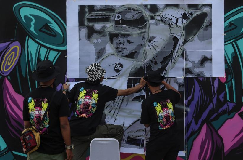 Kado Indah Buat Zaki, Seniman Gelar Festival Epicentrum Art - Bagian 3