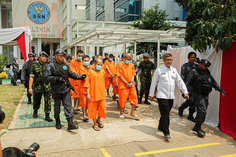 BNN Musnahkan Ratusan Kilogram Barang Bukti Narkotika dari 19 Tersangka - Bagian 5
