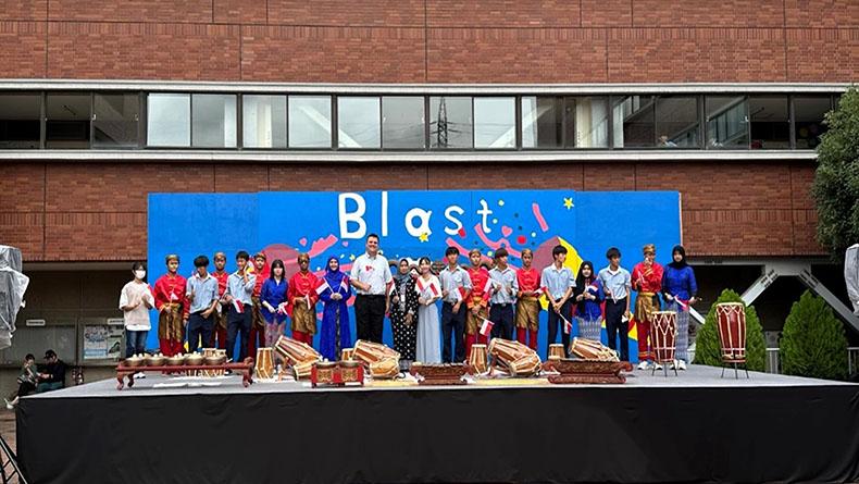 SRIT Bawakan Rampak Kendang Sunda di Festival Sekolah Saitama, Simbol Kedekatan Jepang-Indonesia