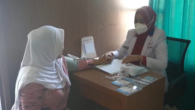 Dapat Layanan Bersalin Gratis dari Bidan Dini, Warga Cimahi: KTA Partai Perindo Bermanfaat