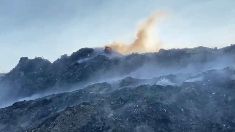 Asap Tebal dari TPA Kopiluhur Ganggu Pernapasan, Sejumlah Warga Ngungsi