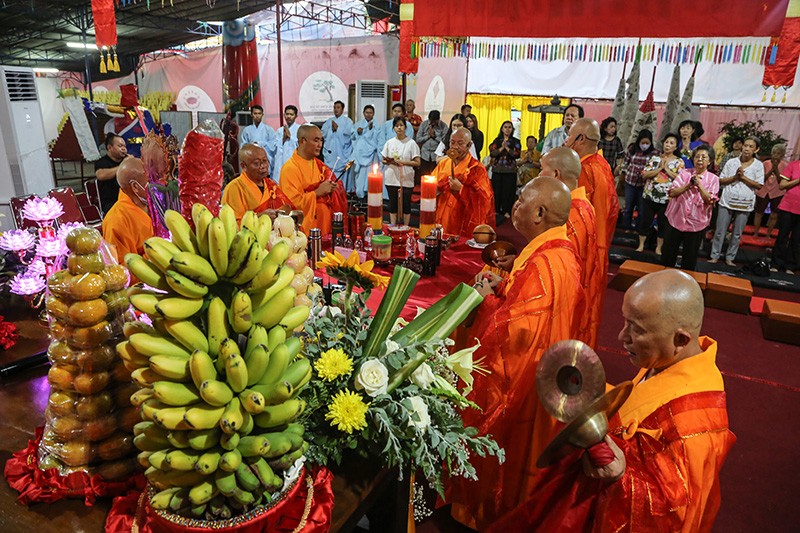 Para Biksu dari China Pimpin Ritual Fang Shen dan Pang Tjwie Ting di Semarang - Bagian 2