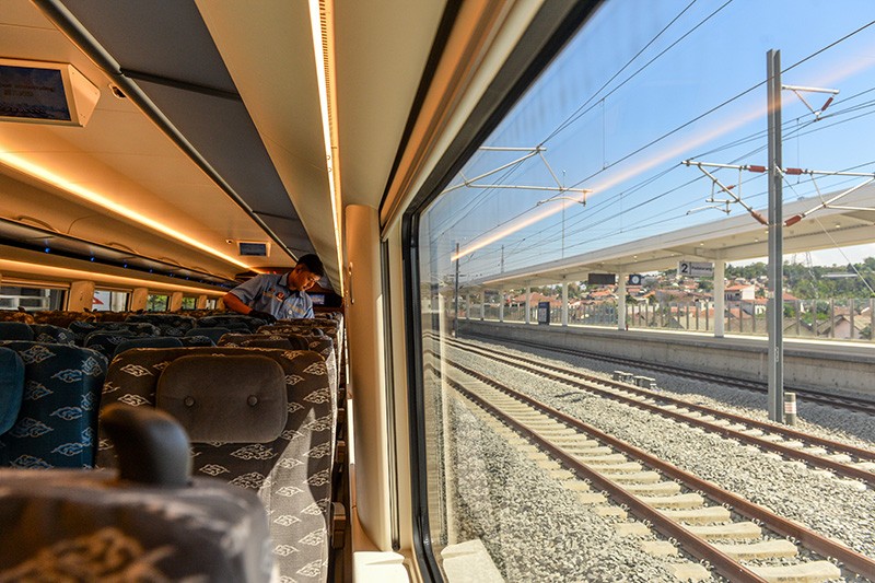 Kereta Cepat Jakarta Bandung Beroperasi 1 Oktober 2023 - Bagian 2