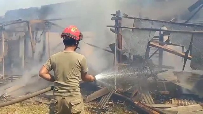 Rumah Mewah Ludes Terbakar di Majalengka, Warga Panik Teriak Astagfirullah