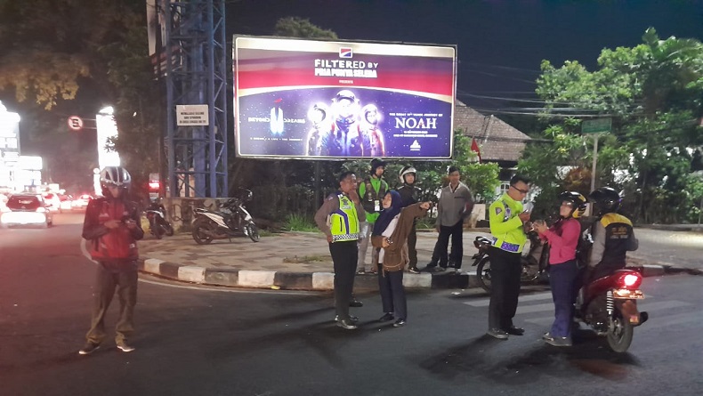 3 Motor Tabrakan Adu Banteng di Cihampelas Bandung, 4 Orang Luk-luka