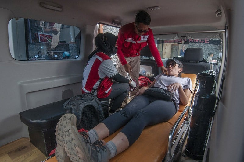 Bule Asal Spanyol Nekat Mendaki Gunung Merapi yang Berstatus Siaga - Bagian 2