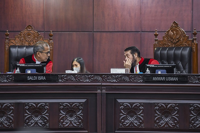 MK Tolak Gugatan Masa Berlaku SIM Seumur Hidup - Bagian 2