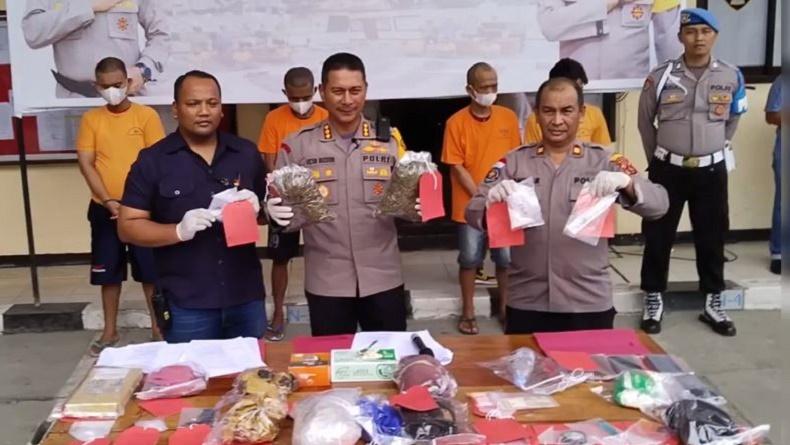 Polresta Jayapura Ungkap 3 Kasus Narkoba Ganja dan Sabu, Tangkap 4 Tersangka