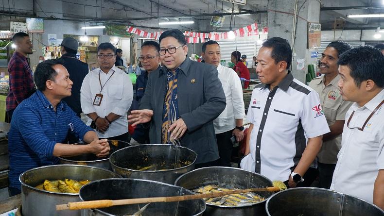 Dana Kur Ratusan Triliun Sulit Diakses Pelaku Usaha Ombudsman Kunjungi Pasar Di Bandung