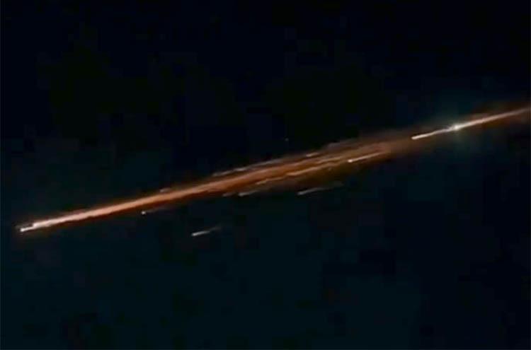 Meteor Jatuh Hebohkan Warga Gunungkidul, Ini Kata BMKG 